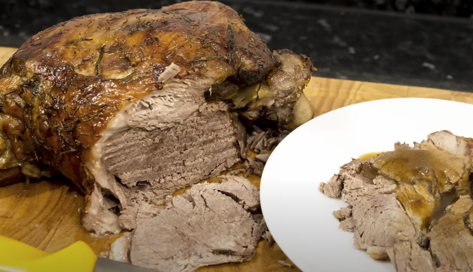 Savor the Flavor: Mastering the Slow Roast Leg of Lamb